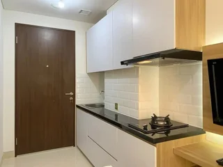 Депок: Minimalist Studio At Transpark Cibubur Apartment