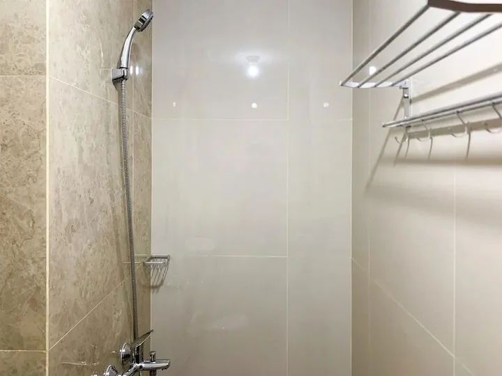 Депок: Minimalist Studio At Transpark Cibubur Apartment