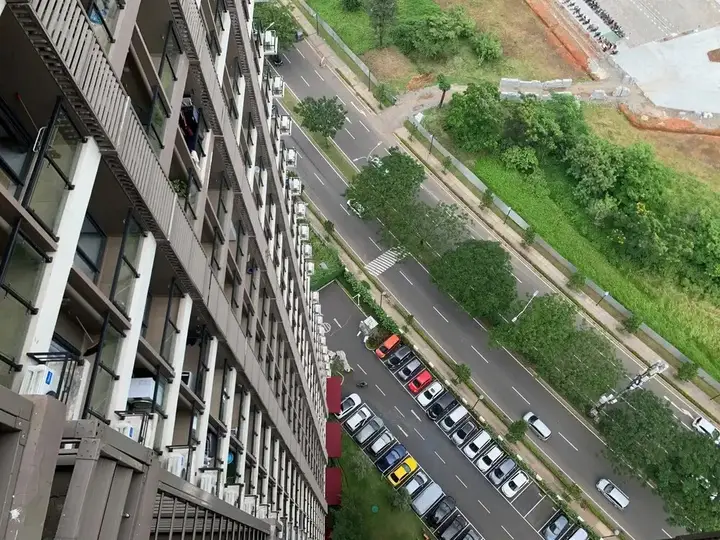 High Floor And Comfy Studio Sky House Bsd Apartment — фото 1