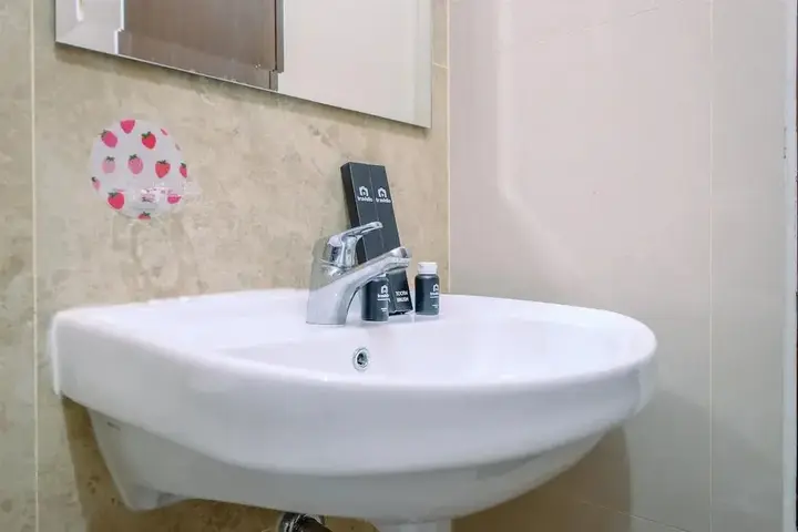 Депок: Well Designed 2Br Corner Transpark Cibubur Apartment