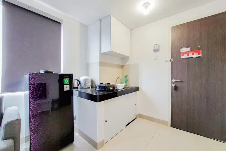 Warm And Comfort Design 2Br At Serpong Garden Apartment — фото 4