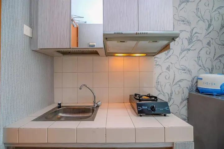 Депок: Comfy Studio Apartment At Margonda Residence 3