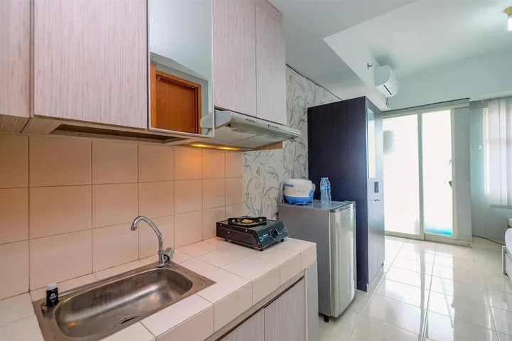 Депок: Comfy Studio Apartment At Margonda Residence 3