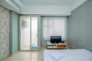 Депок: Comfy Studio Apartment At Margonda Residence 3