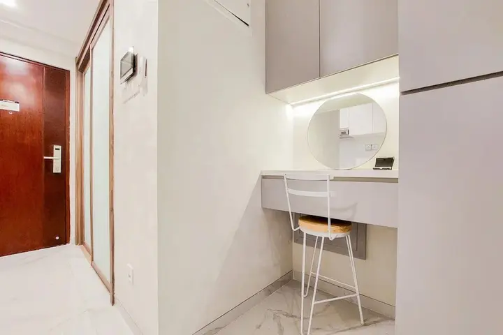 Legok: Studio Full Furnished With Comfort Design At Sky House Bsd Apartment