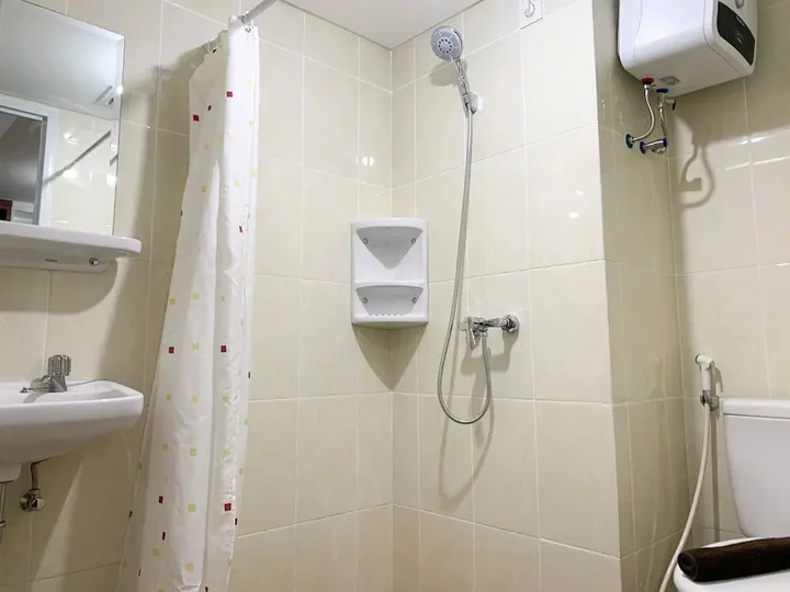 Legok: Spacious And Nice 3Br Apartment At M-Town Residence