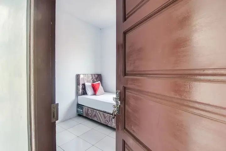 Манадо: SPOT ON 92000 3m Kost Dan Homestay
