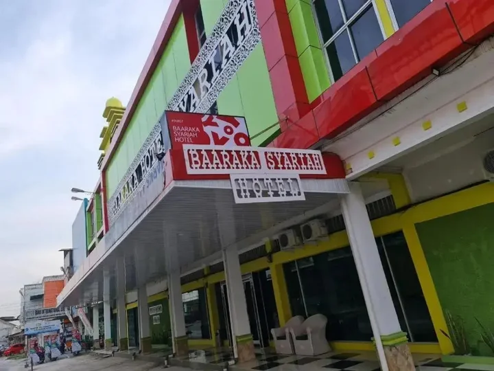 Пеканбару: OYO 90857 Baaraka Syariah Hotel