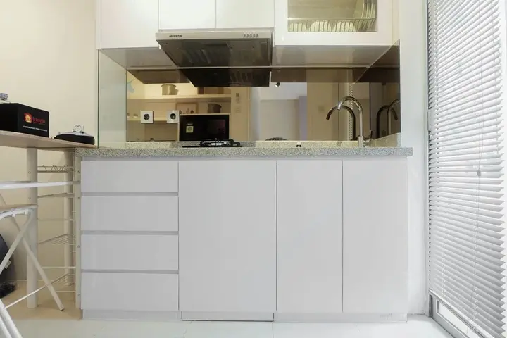 Джакарта: Stylish and Modern 2BR Bassura City Apartment
