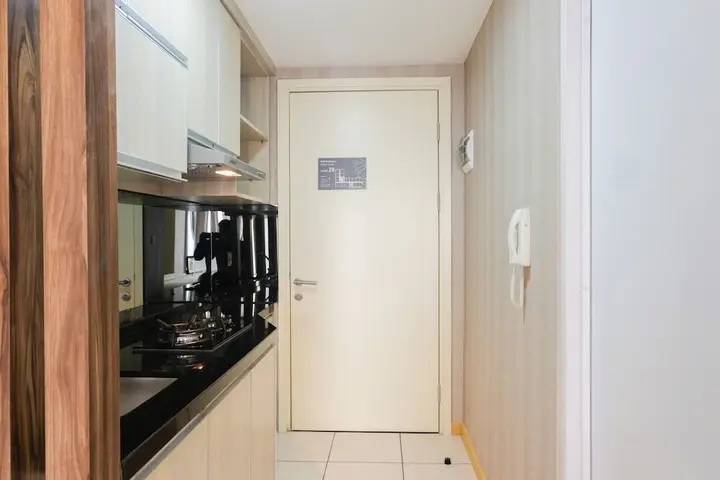 Legok: Homey Studio Apartment at M-Town Residence near Summarecon Mall Serpong