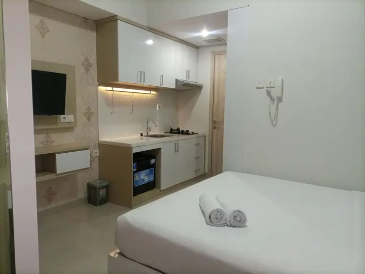 Nice And Comfort Studio At Taman Melati Sinduadi Apartment — фото 1