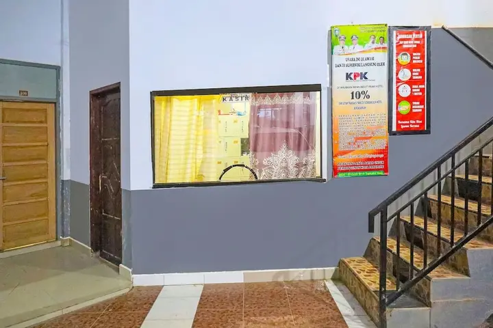 Макассар: OYO 92230 Penginapan Metro Parepare