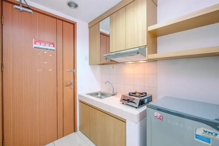 Депок: Studio Apartment With Cozy Design At Margonda Residence 3