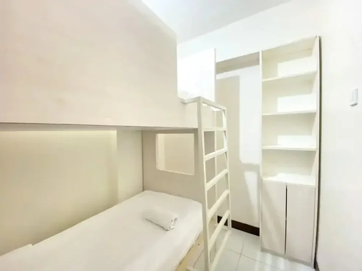 Депок: Spacious 2Br At 7Th Floor Cinere Resort Apartment