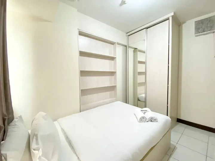 Депок: Spacious 2Br At 7Th Floor Cinere Resort Apartment