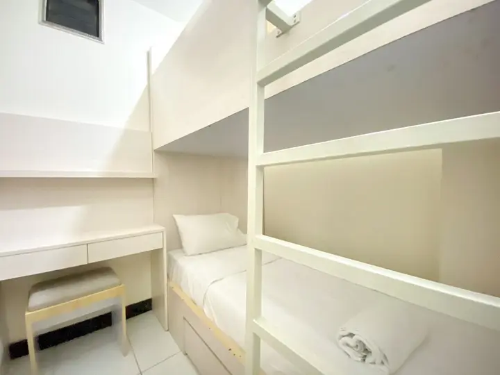 Депок: Spacious 2Br At 7Th Floor Cinere Resort Apartment