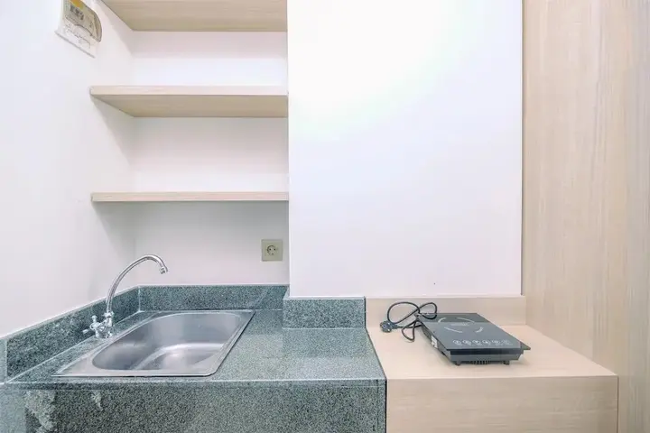 Депок: Fully Furnished With Cozy Design Studio Transpark Cibubur Apartment
