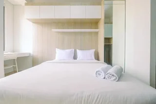 Депок: Fully Furnished With Cozy Design Studio Transpark Cibubur Apartment