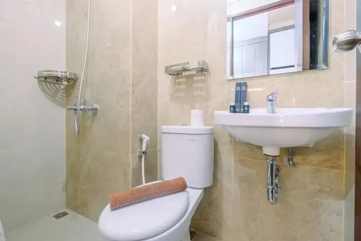 Депок: Great Choice And Comfortable Studio Transpark Cibubur Apartment