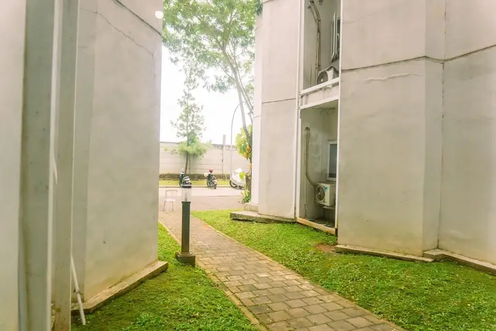 Simple Designed (No Kitchen) Studio Apartment At Aeropolis Residence — фото 1
