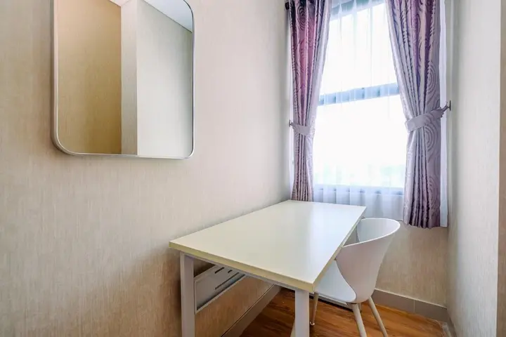 Депок: Best Deal And Comfortable 2Br Transpark Cibubur Apartment Near Mall