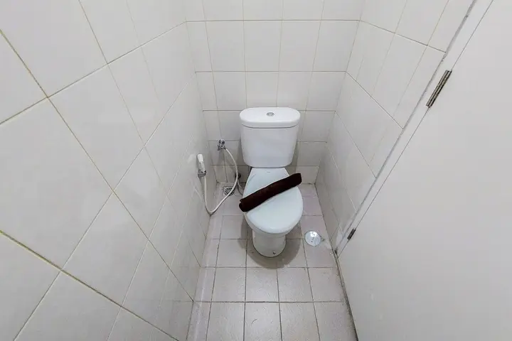 Тангеранг: Comfy Studio At Poris 88 Apartment