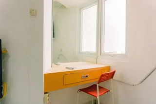 Тангеранг: Homey And Tidy Studio Room Aeropolis Apartment