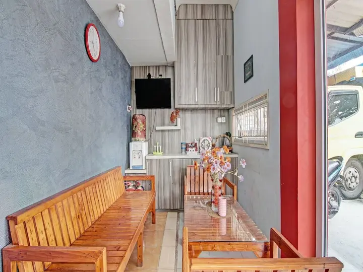 Пеканбару: OYO 92047 Penginapan Arfi Syariah