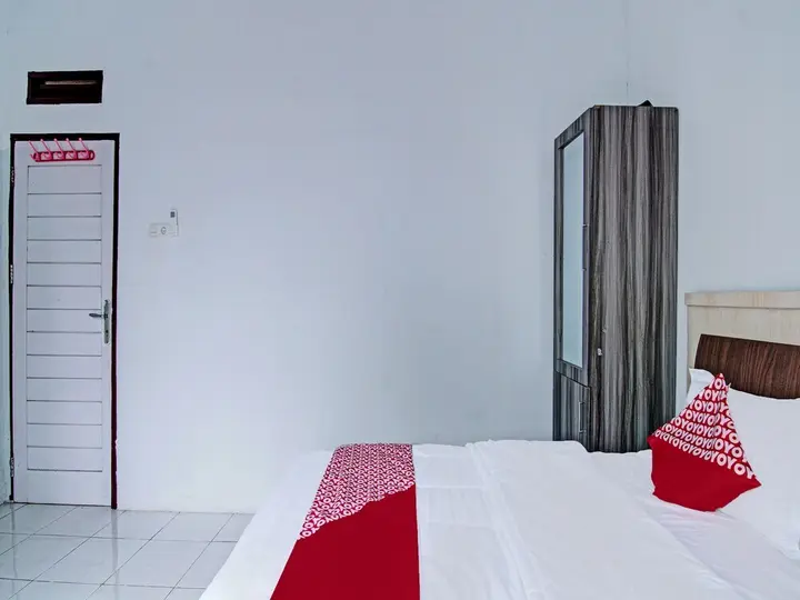 Пеканбару: OYO 92047 Penginapan Arfi Syariah