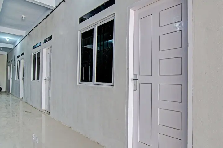 Пеканбару: OYO 91847 Rumah Singgah Kinaya Syariah