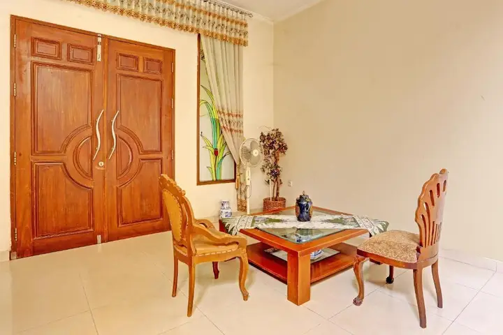OYO 91861 Pemuda Kemuning Guest House — фото 3