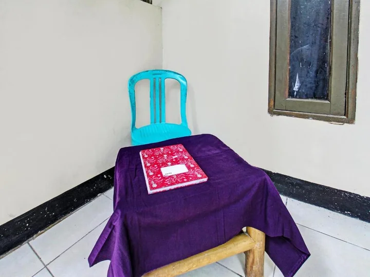 Прайя: OYO 92149 Ashooy HomestayNearWisata Desa sedau