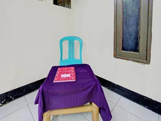 Прайя: OYO 92149 Ashooy HomestayNearWisata Desa sedau