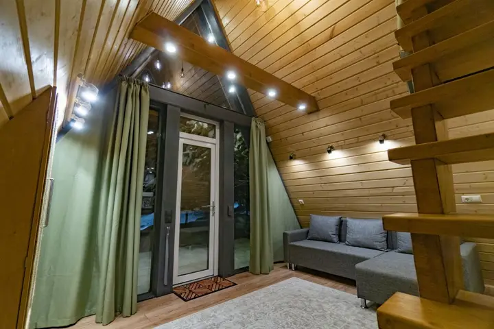 Гостевой дом A-Frame 40 с панорамным остеклением — фото 6