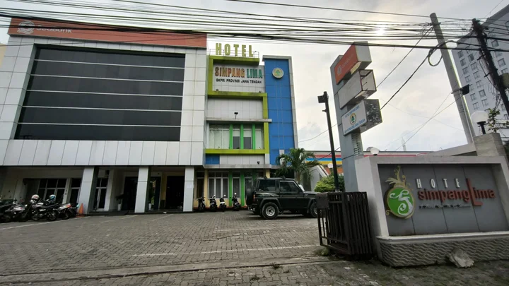 Семаранг: OYO 91036 Hotel Simpang Lima Gkpri