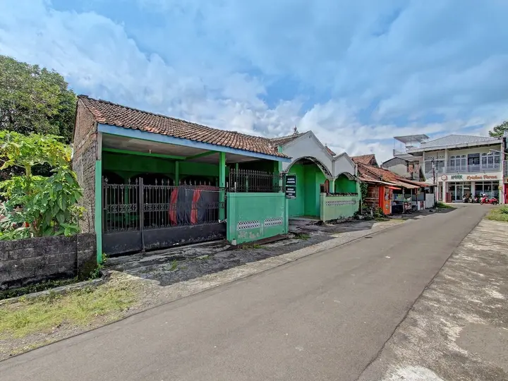 Батуретно: SPOT ON 91764 Griya Amarta Syariah