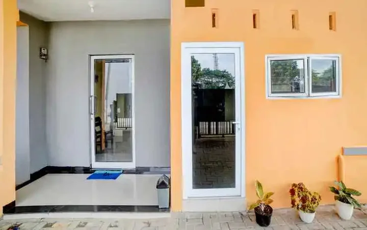 Медан: OYO 90683 Teratai Homestay