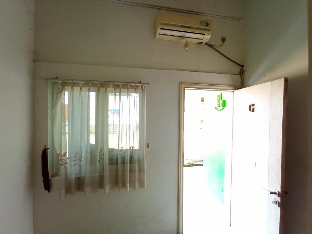 Пелабухан-рату: OYO 92031 Wisma Galung Syariah