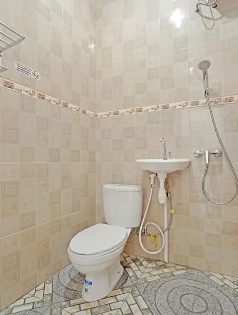 Денпасар: OYO 90859 Cahaya Guest House