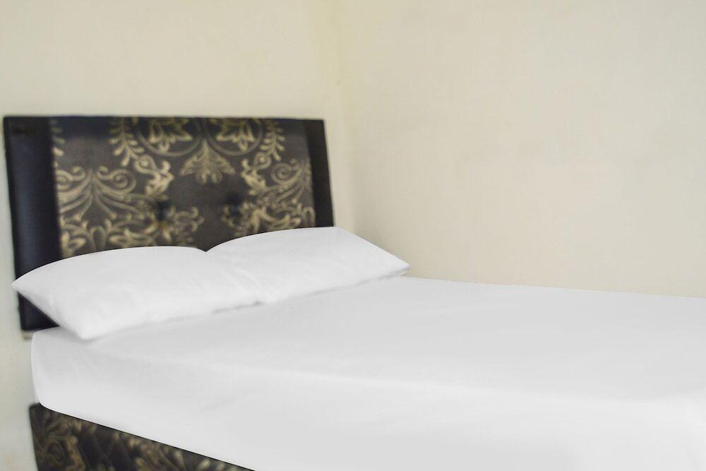 Баликпапан: OYO 91491 Zalfa Guest House Syariah