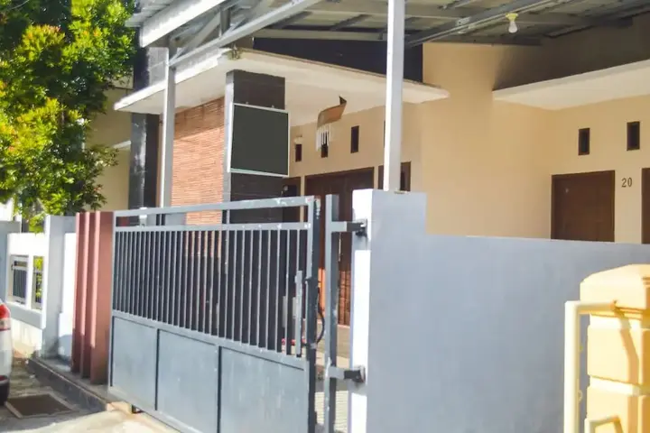 Баликпапан: OYO 91491 Zalfa Guest House Syariah