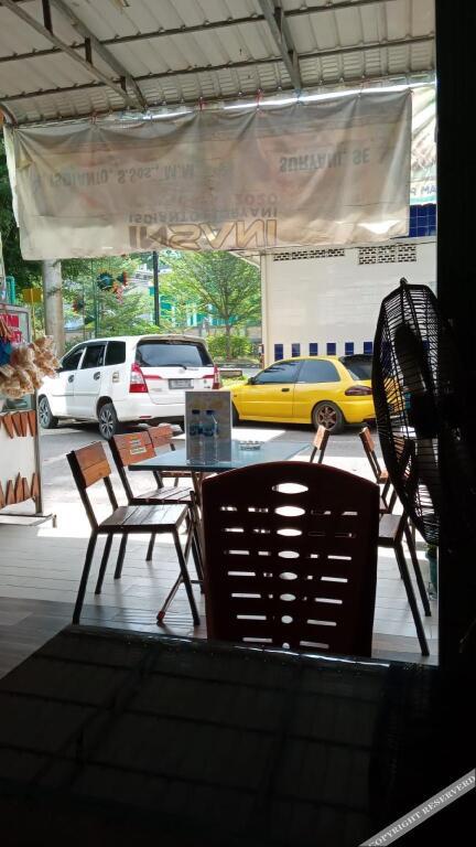 Батам: Spot On 91344 Wr House Syariah Batam