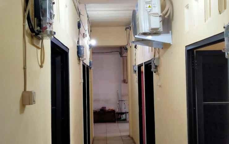 Караванг: SPOT ON 91402 Home'59 Tegal Danas