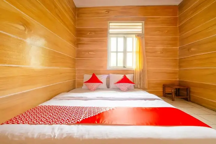 Сисолок: OYO 2278 Cikidang Hunting Resort
