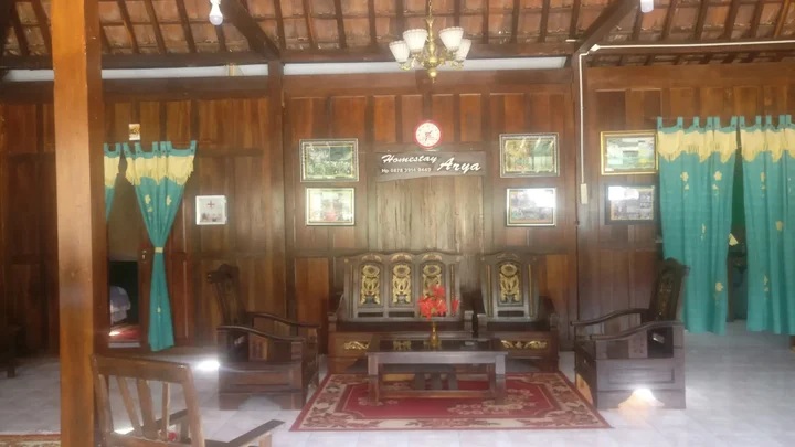 Батуретно: Homestay Arya Mangunan by ZUZU
