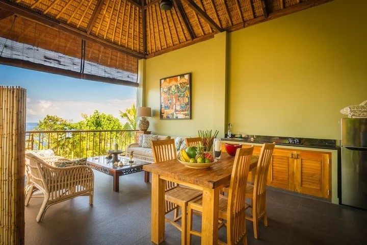 Бунутан: Aquamarine Beach Villas
