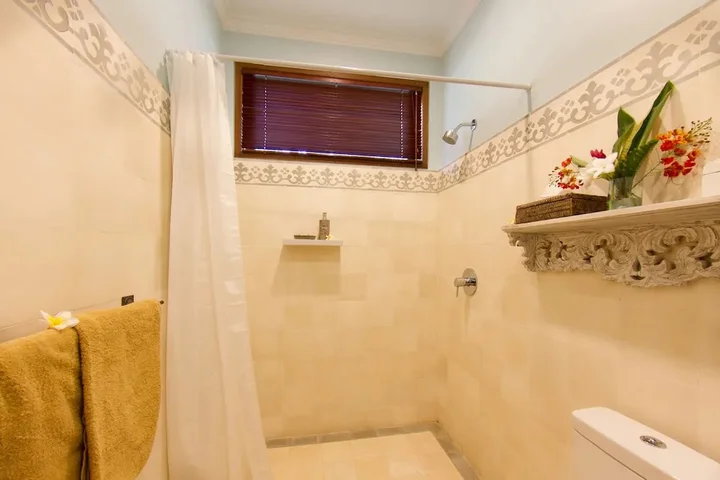 Бунутан: Aquamarine Beach Villas