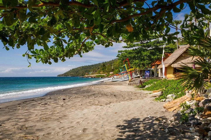 Бунутан: Aquamarine Beach Villas