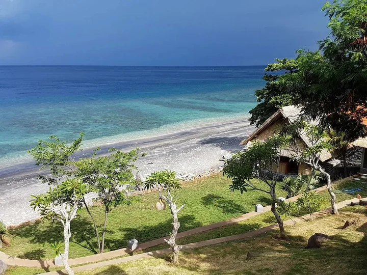 Бунутан: Aquamarine Beach Villas