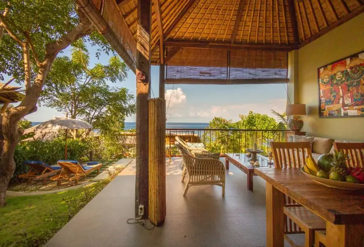 Бунутан: Aquamarine Beach Villas